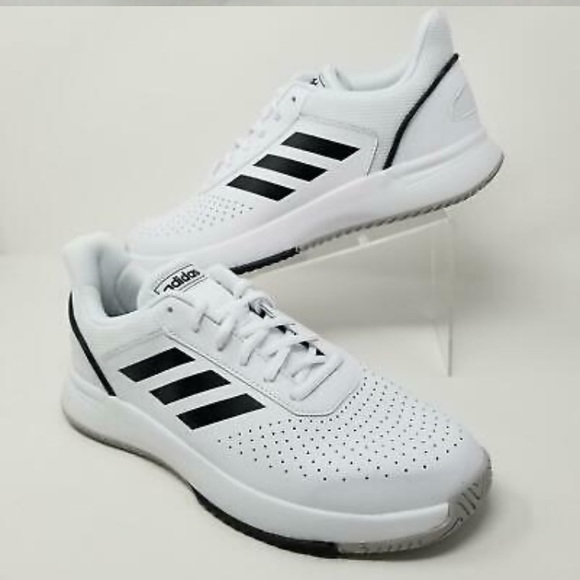 adidas courtsmash white